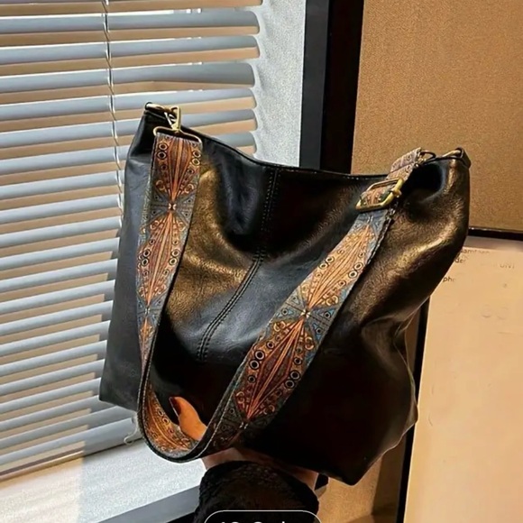 Brown Leather Hobo Bag With Bohemian Contrasting Strap Vegan Leather - Picture 7 of 8